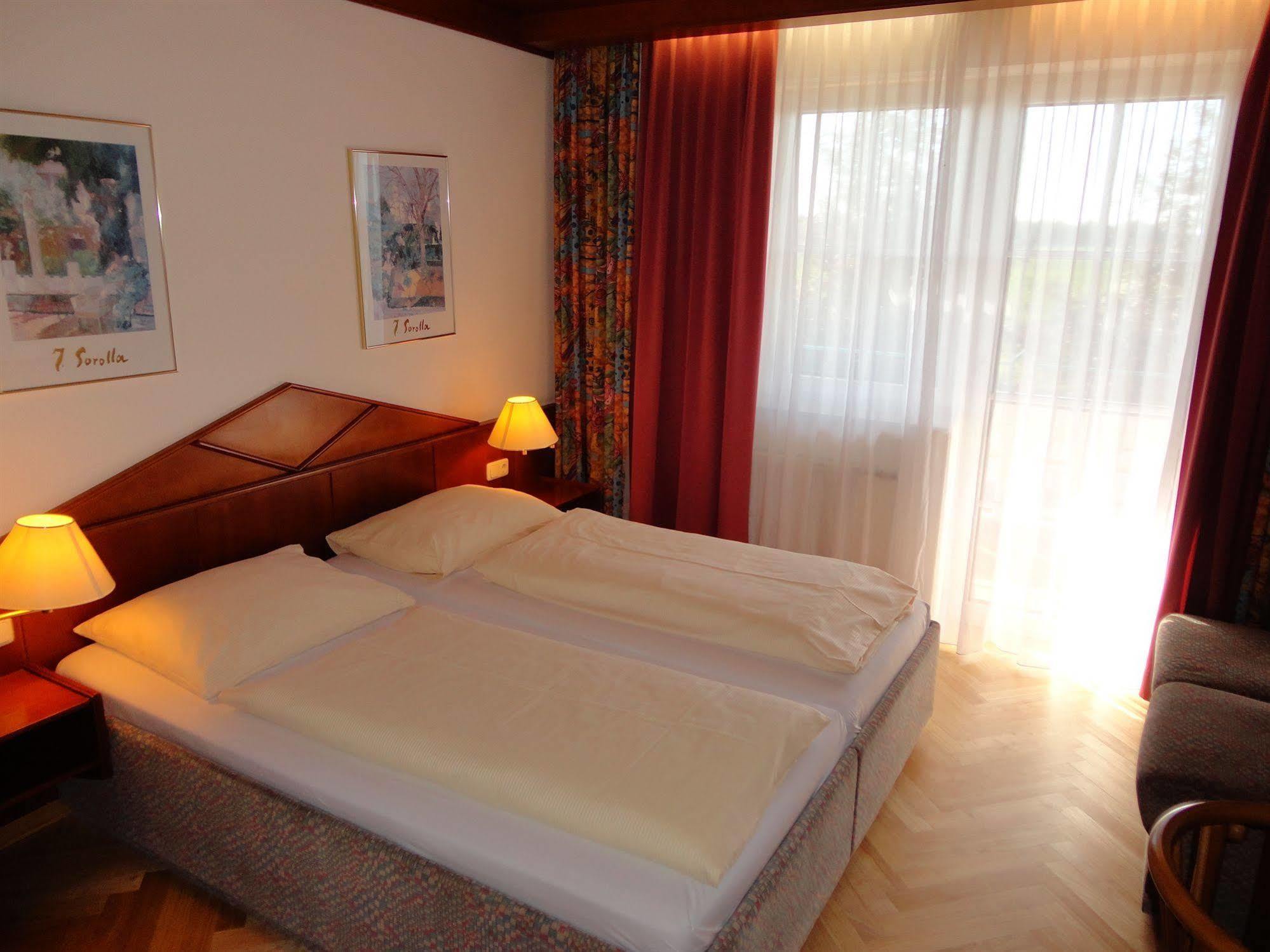 Komfort-Hotel Stockinger Ansfelden Kültér fotó